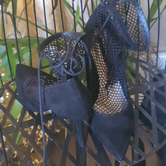 Mesh Heels - Picture 6 of 7